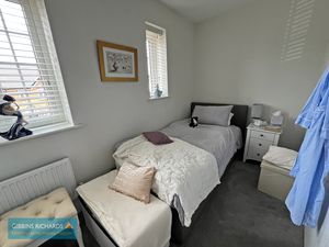 Bedroom- click for photo gallery